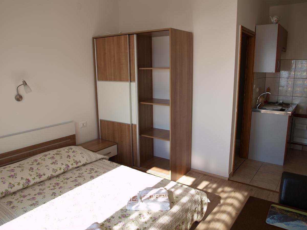 Apartments Nadia イグラネ エクステリア 写真