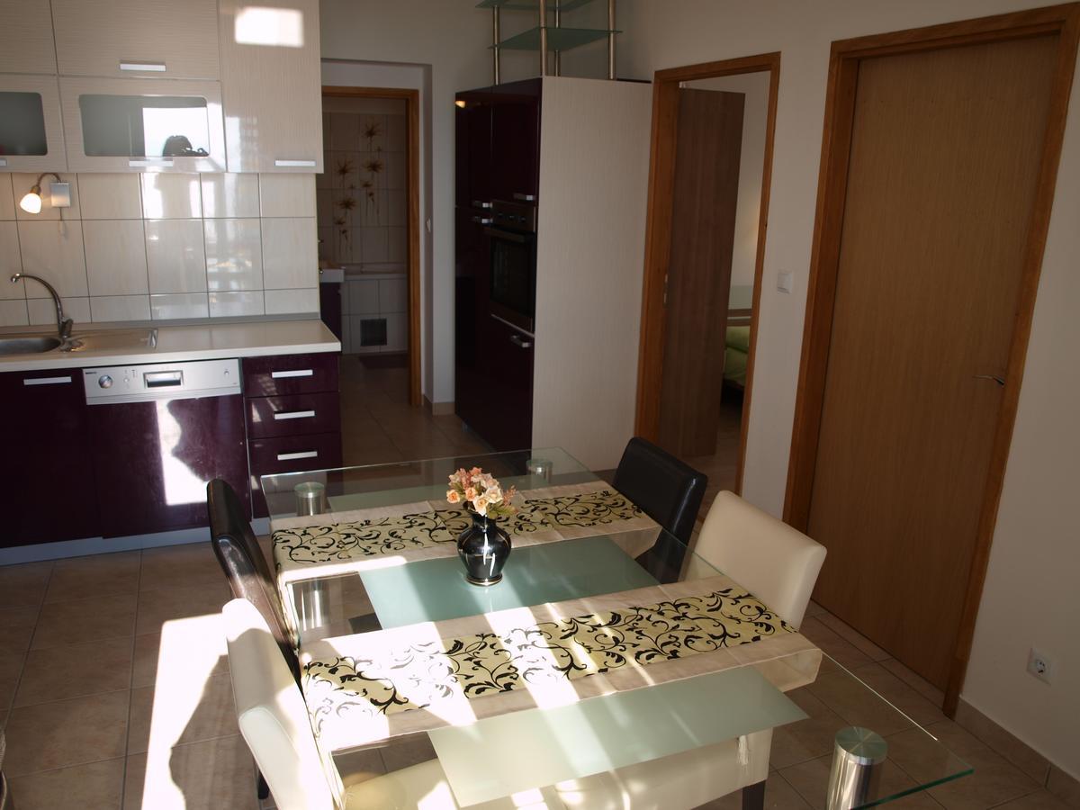 Apartments Nadia イグラネ エクステリア 写真